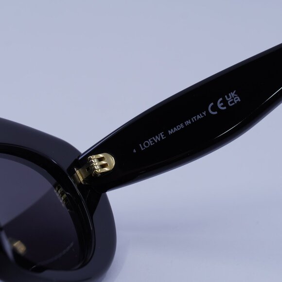 Loewe LW40153I 01A Sunglasses Shiny Black Cat Eye Frame, Smoke Lenses main image 5